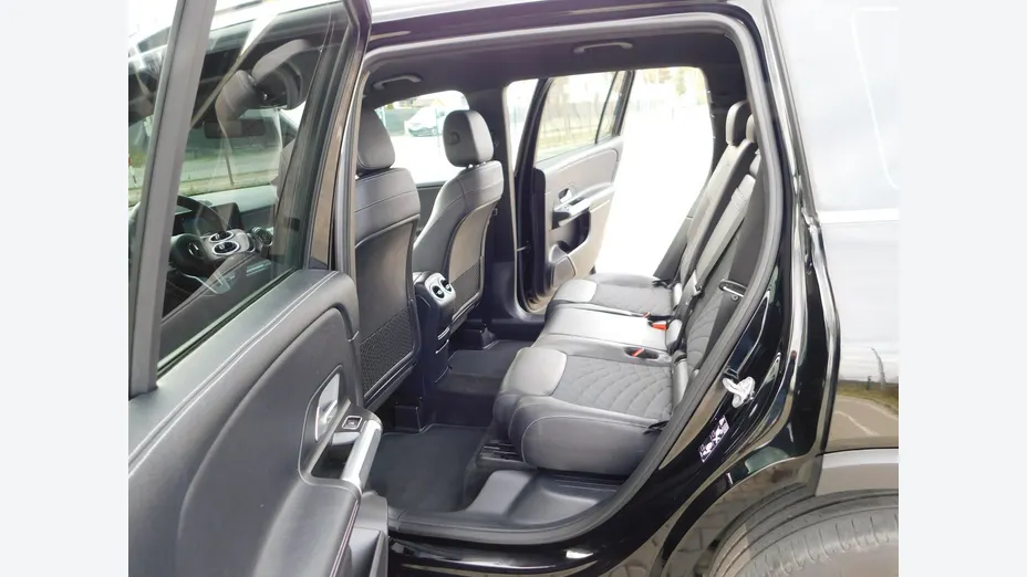 MERCEDES-BENZ GLB -