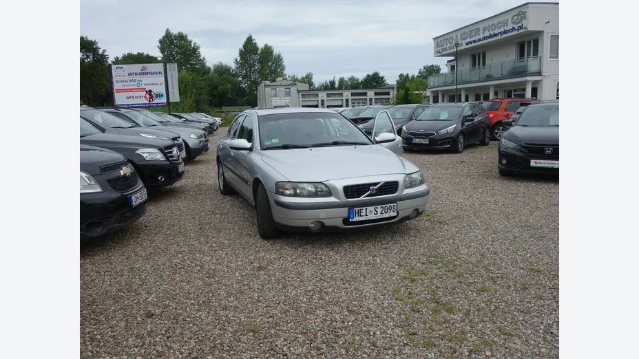 VOLVO S60 -