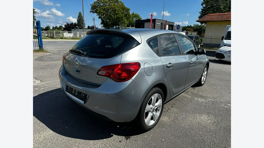 OPEL Astra -
