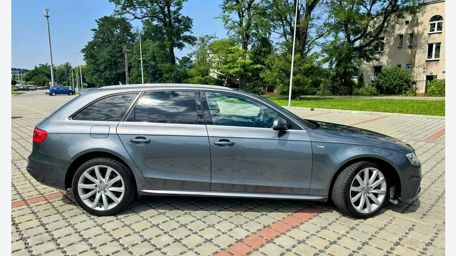AUDI A4 Avant -