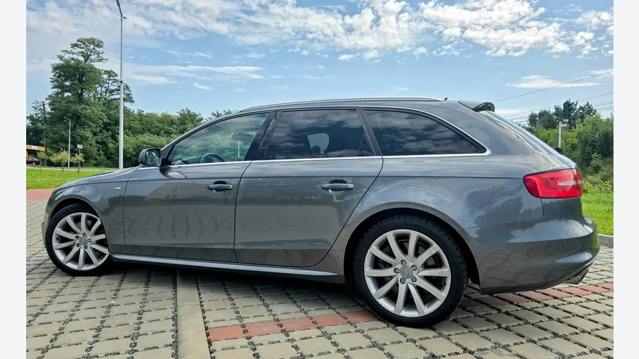 AUDI A4 Avant -