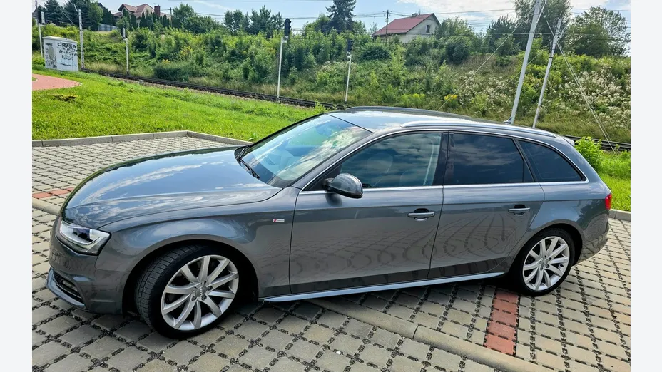 AUDI A4 Avant -