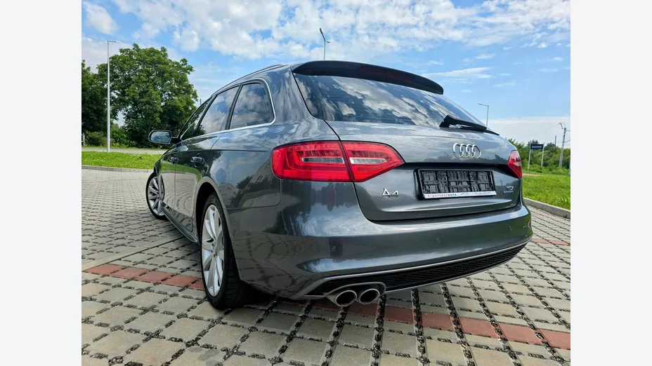 AUDI A4 Avant -