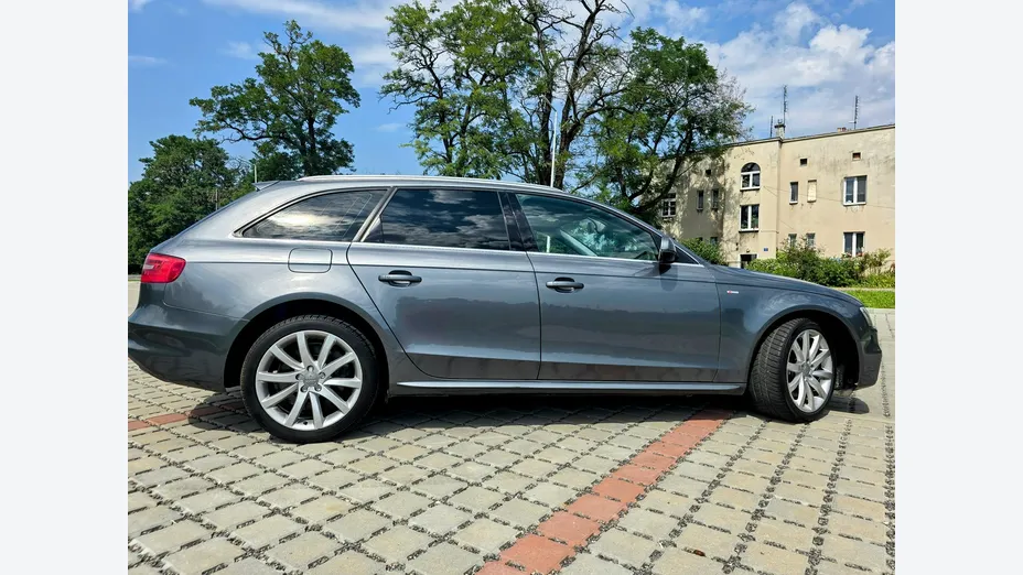 AUDI A4 Avant -