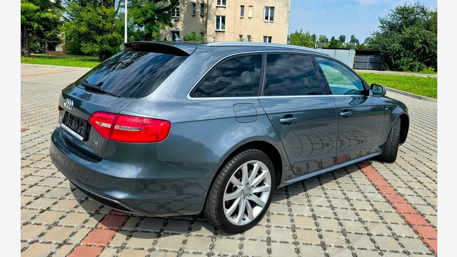 AUDI A4 Avant -