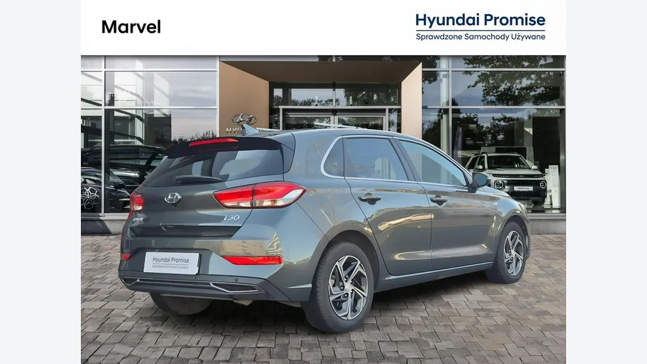 HYUNDAI i30 -