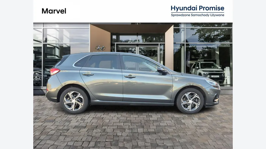 HYUNDAI i30 -