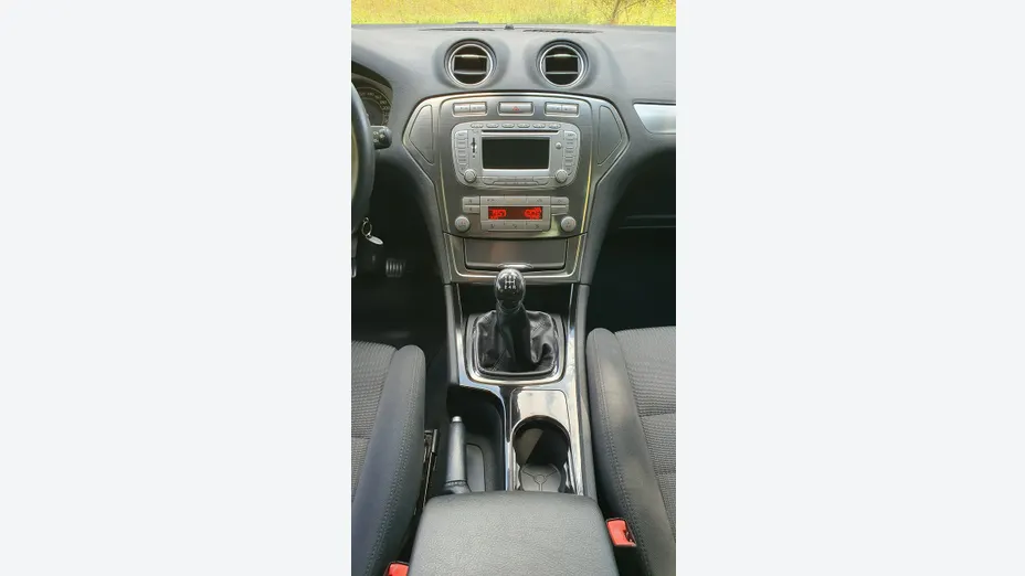 FORD Mondeo -