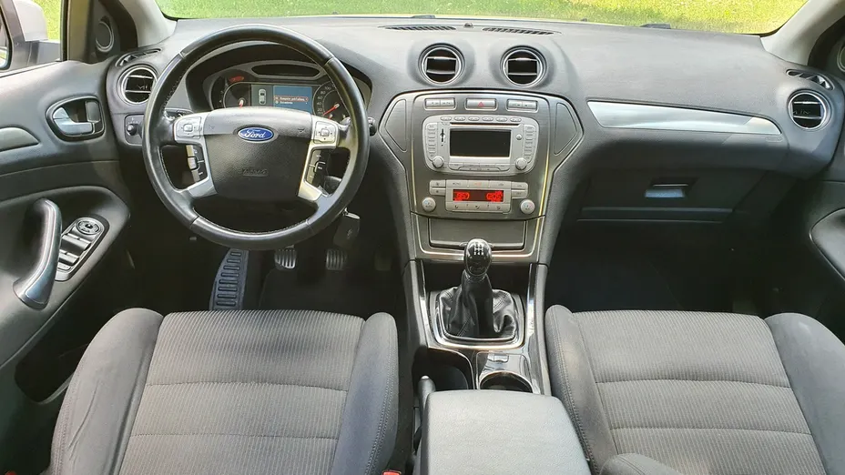 FORD Mondeo -