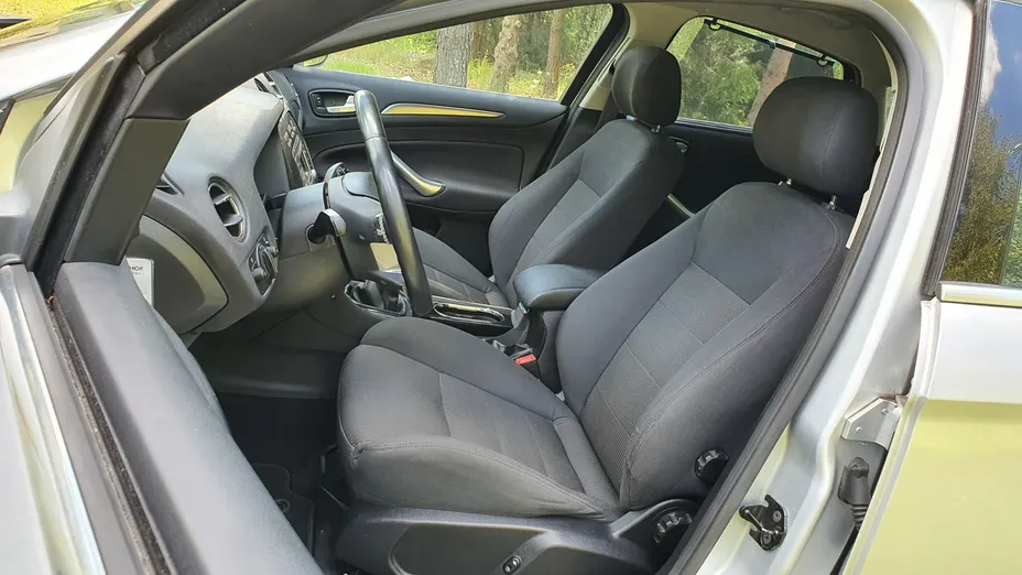 FORD Mondeo -
