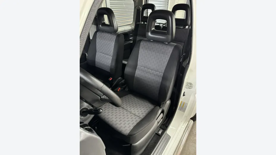 SUZUKI Jimny -