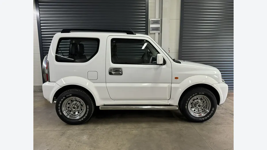 SUZUKI Jimny -