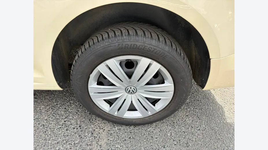 VOLKSWAGEN Caddy -