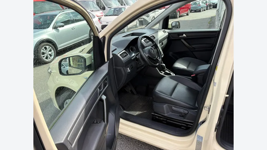 VOLKSWAGEN Caddy -