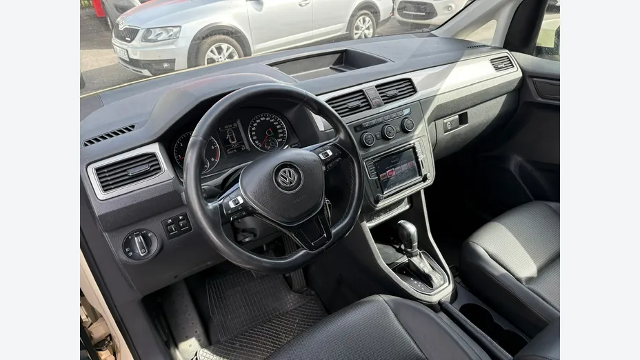 VOLKSWAGEN Caddy -