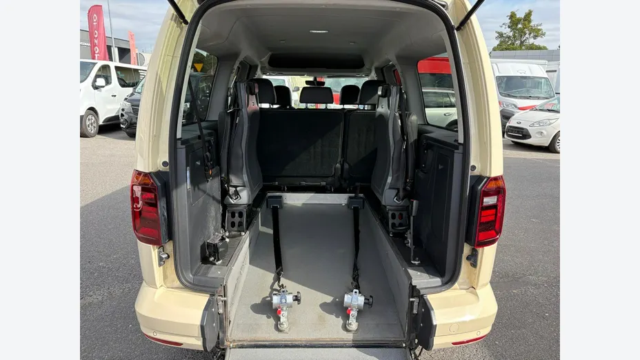 VOLKSWAGEN Caddy -