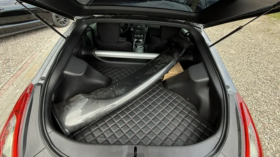 NISSAN 370 Z -