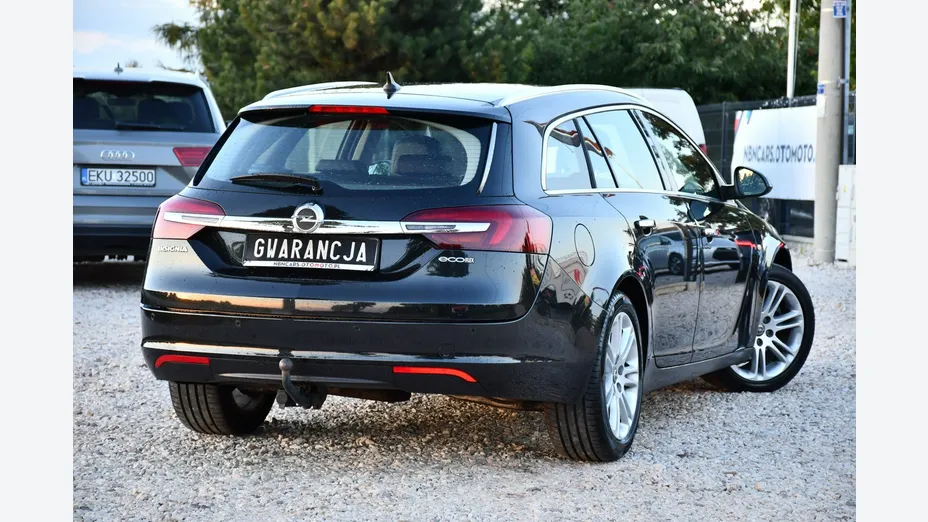 OPEL Insignia -
