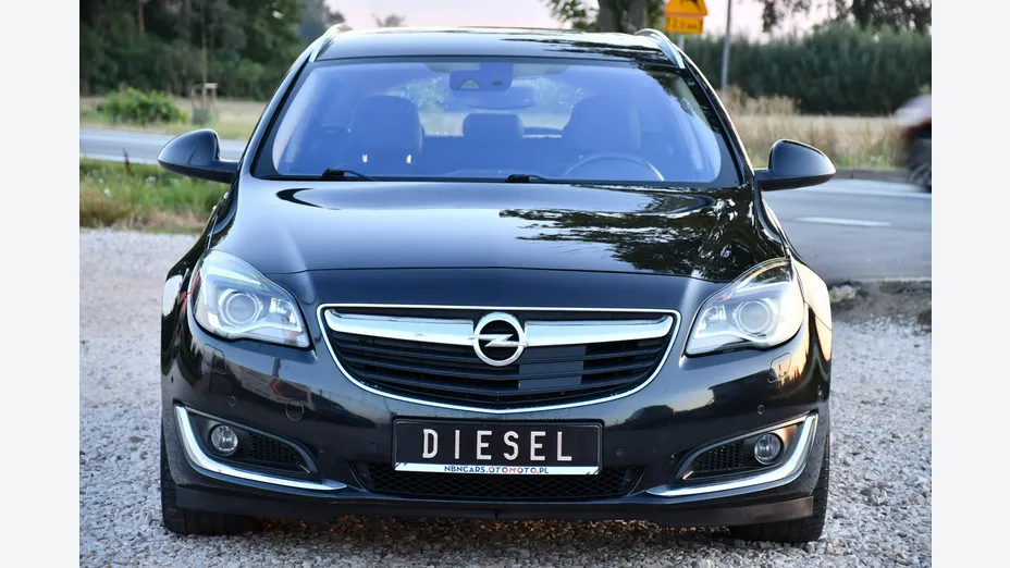 OPEL Insignia -