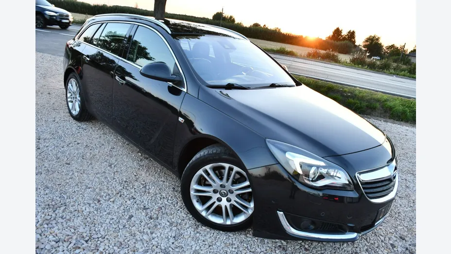 OPEL Insignia -