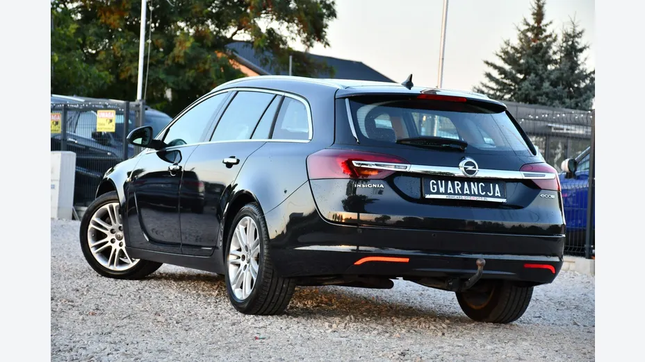 OPEL Insignia -