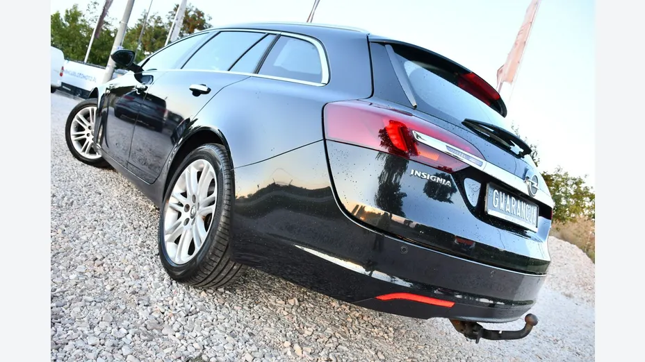 OPEL Insignia -