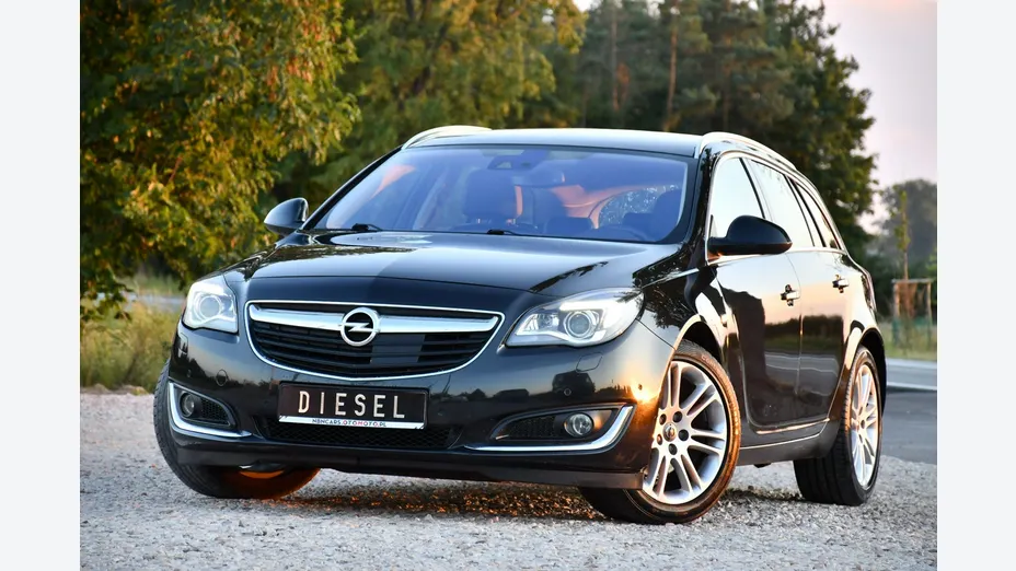 OPEL Insignia -
