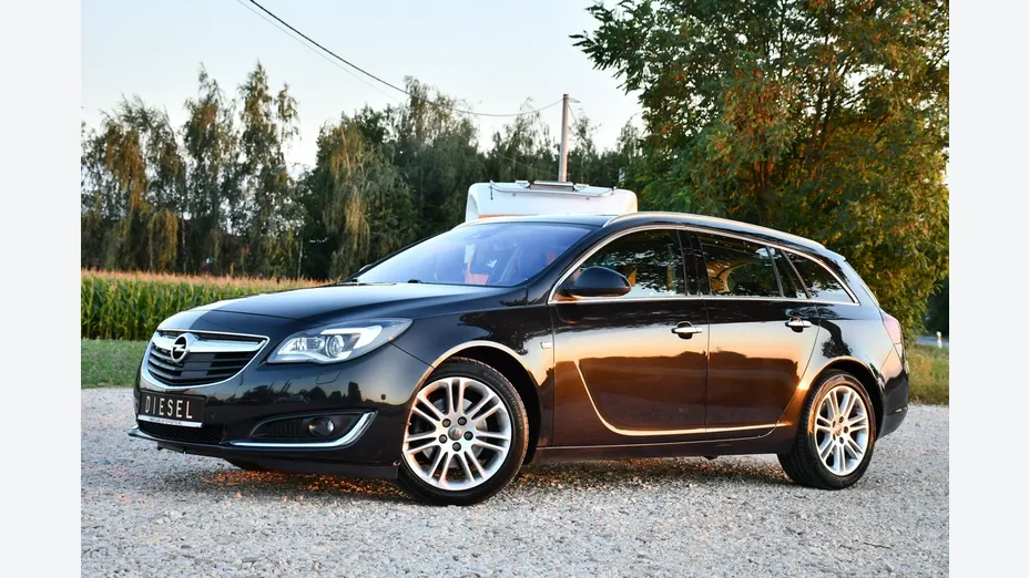 OPEL Insignia -