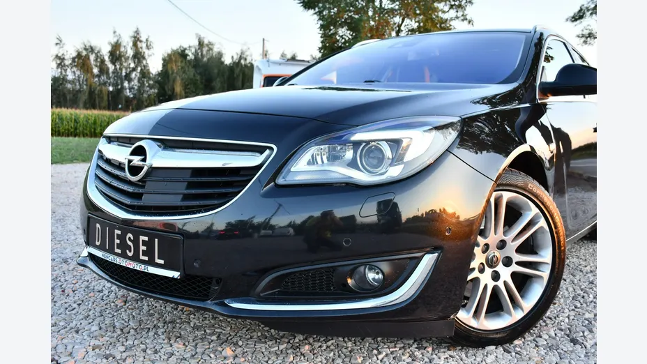 OPEL Insignia -