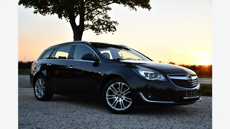 OPEL Insignia -