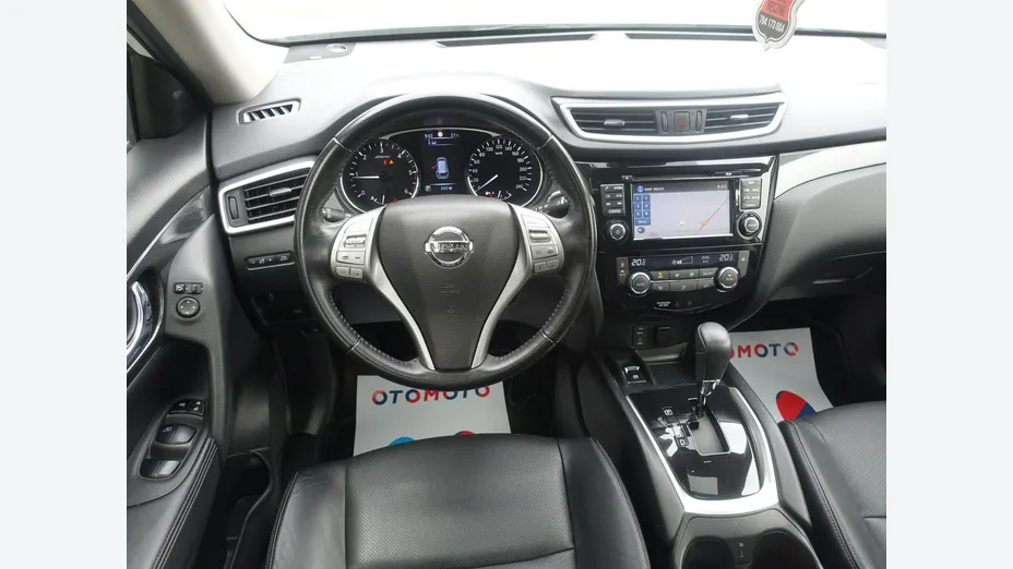 NISSAN X-Trail -