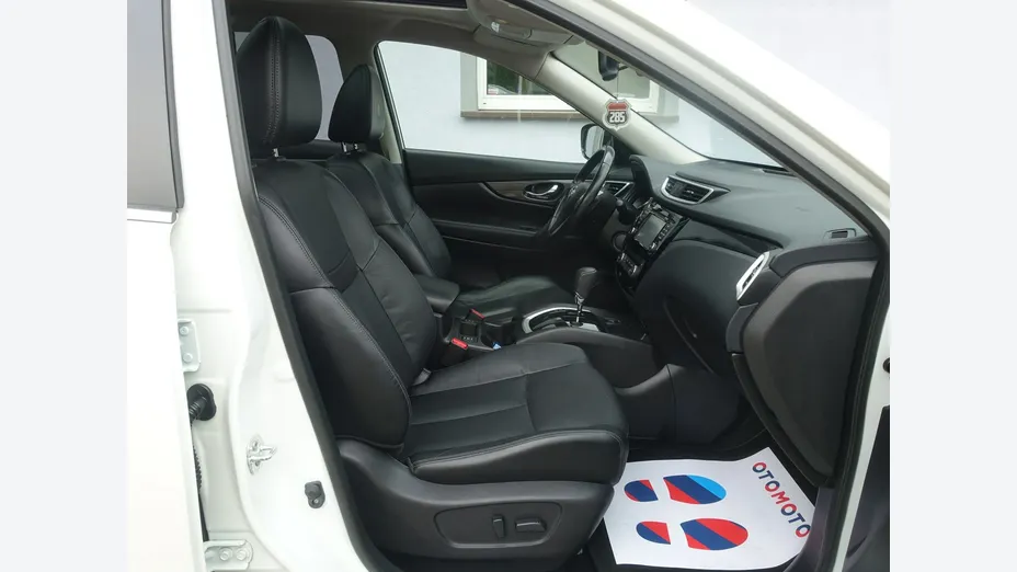 NISSAN X-Trail -