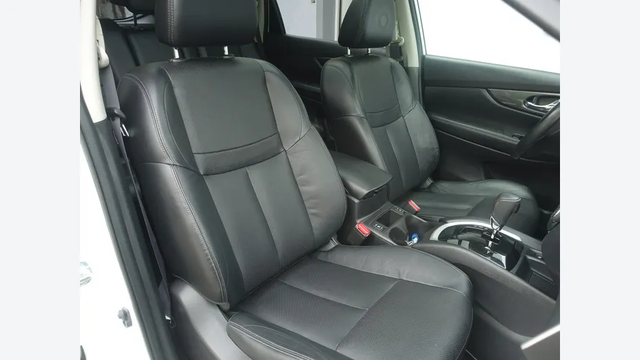 NISSAN X-Trail -