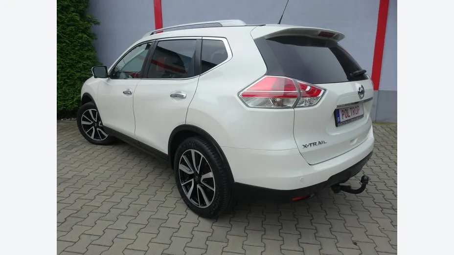 NISSAN X-Trail -