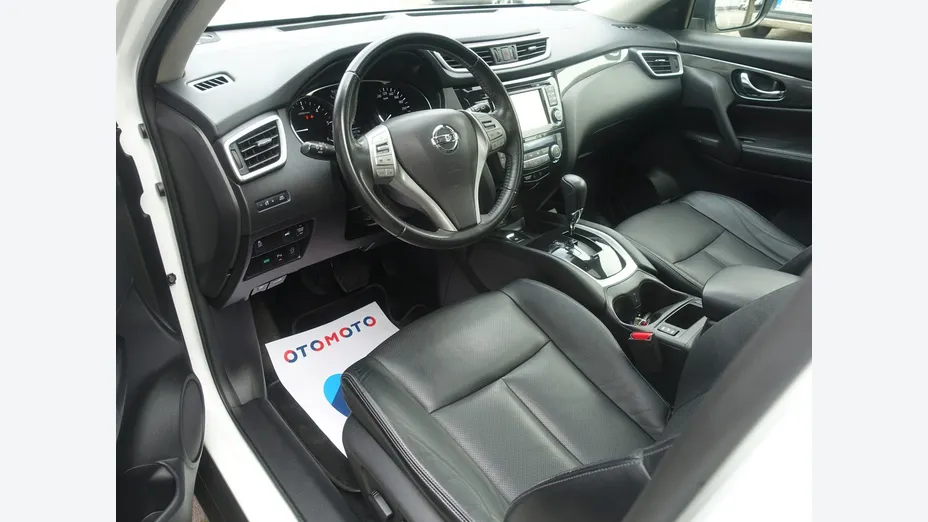 NISSAN X-Trail -