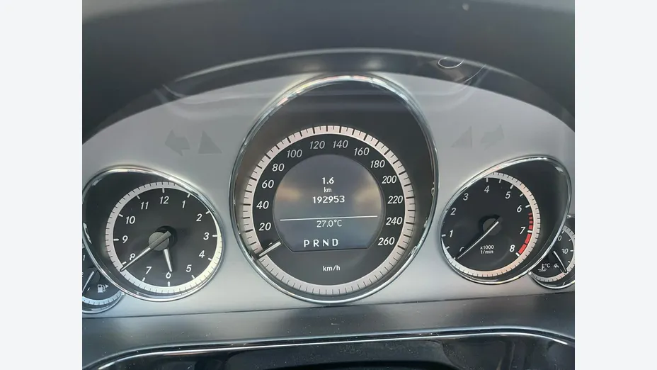 MERCEDES-BENZ E Klasa -