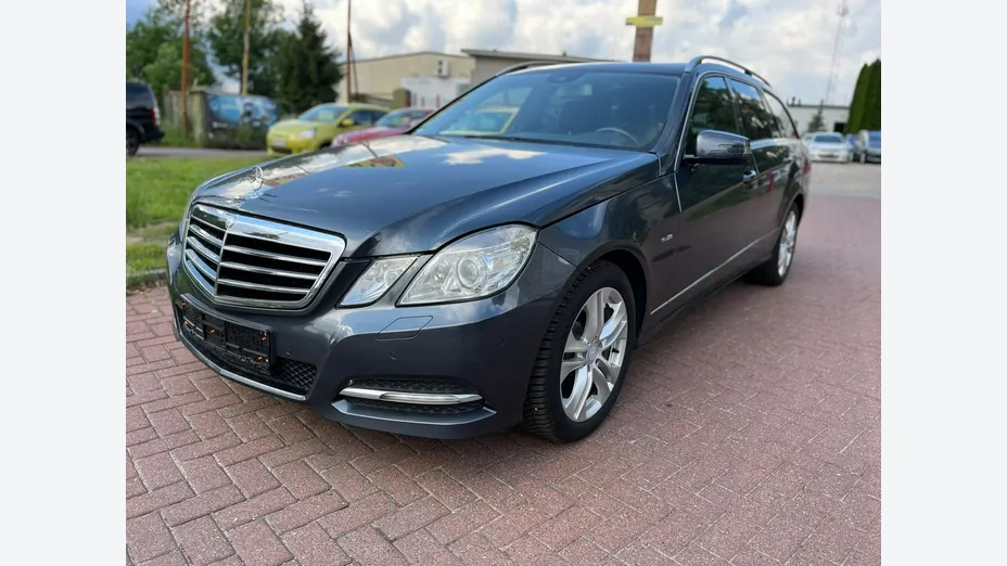 MERCEDES-BENZ E Klasa -