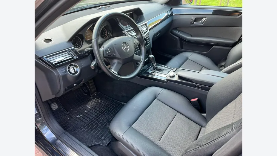MERCEDES-BENZ E Klasa -