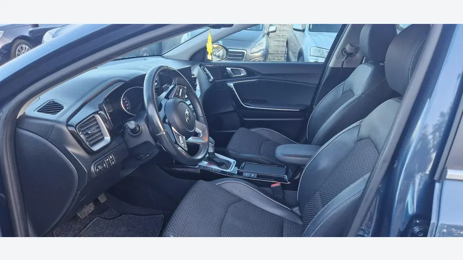 KIA XCeed -