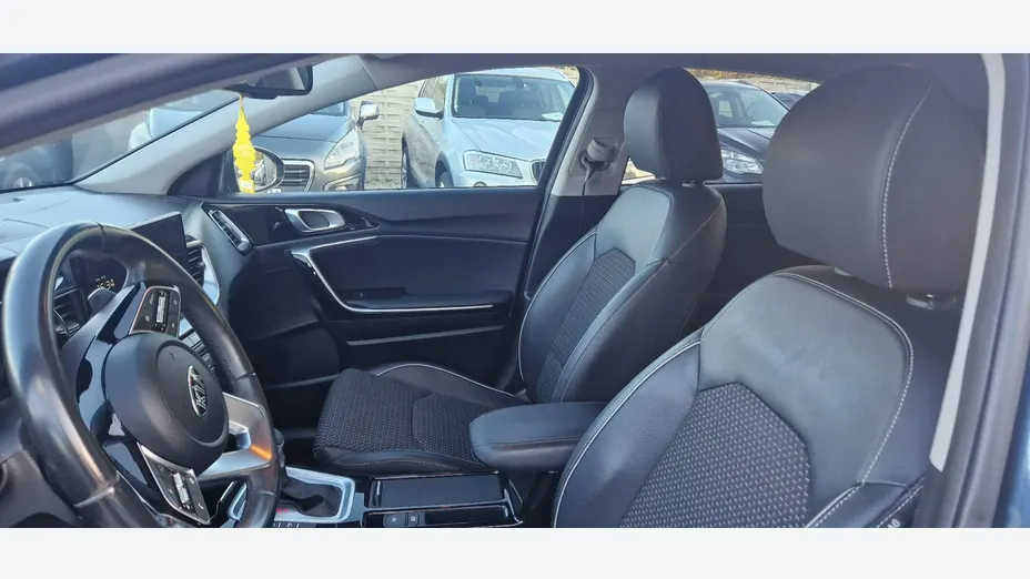 KIA XCeed -