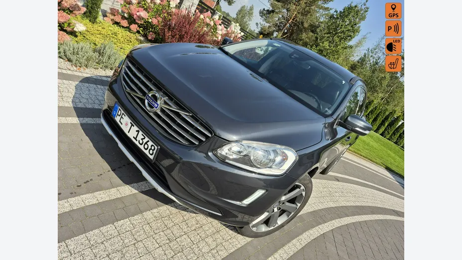 VOLVO XC60 -