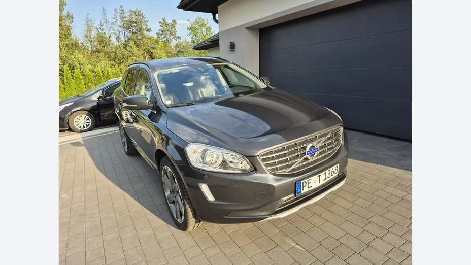 VOLVO XC60 -