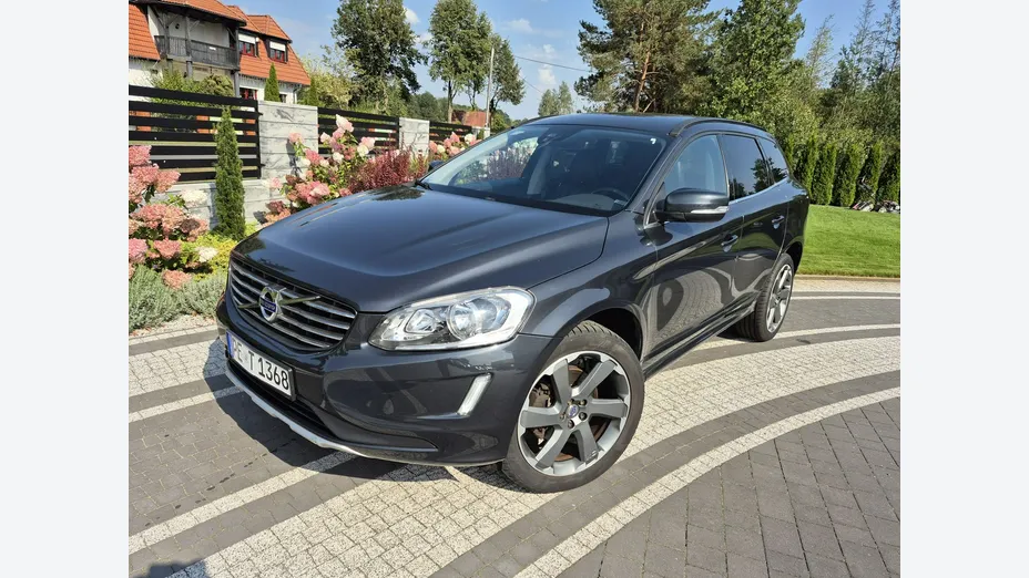 VOLVO XC60 -