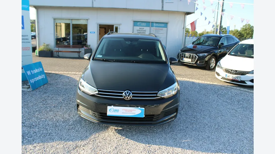 VOLKSWAGEN Touran -