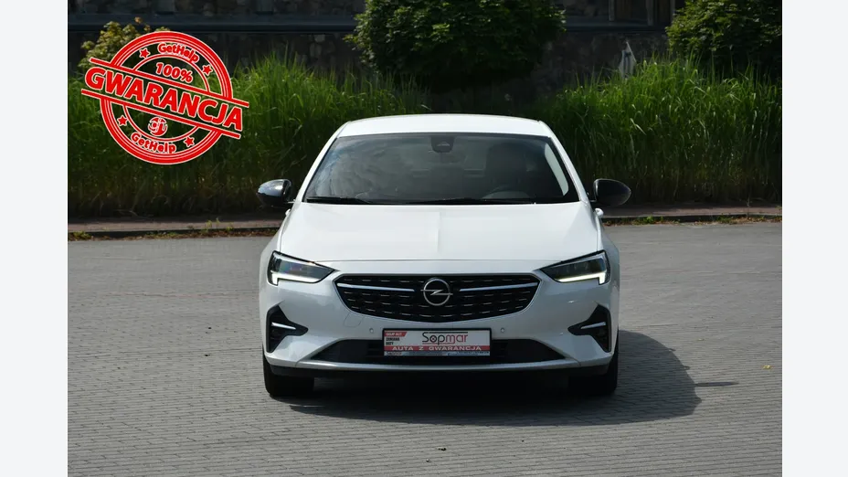 OPEL Insignia -