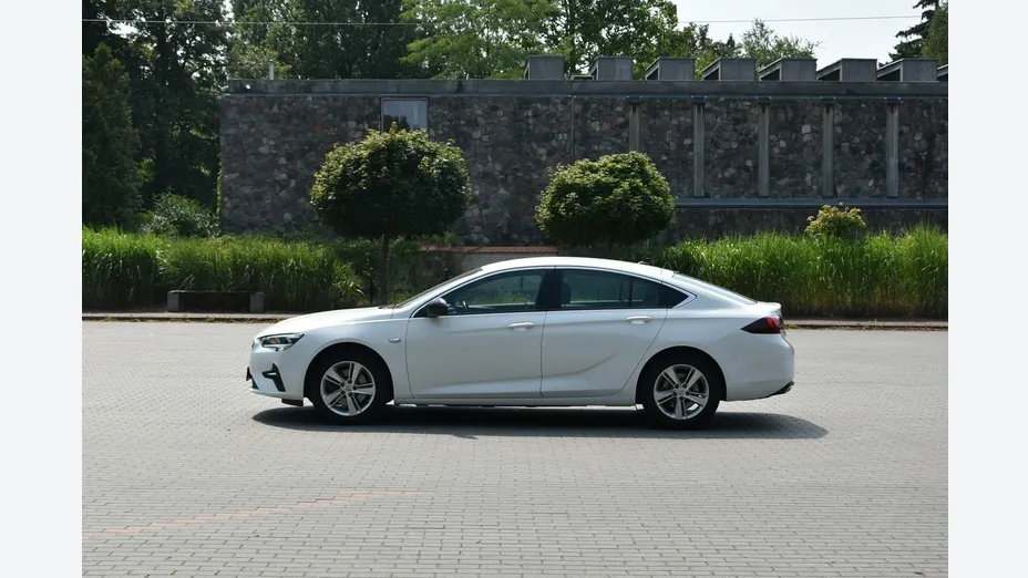 OPEL Insignia -