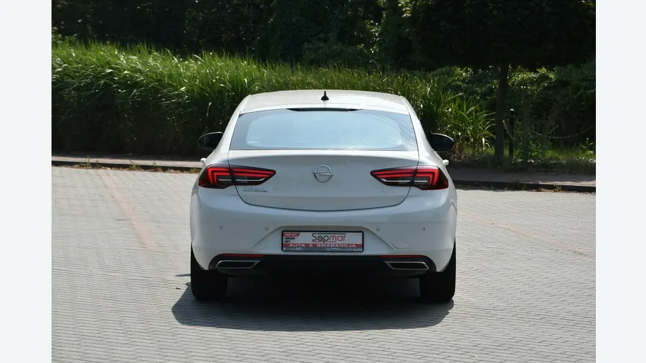 OPEL Insignia -