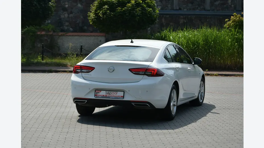 OPEL Insignia -