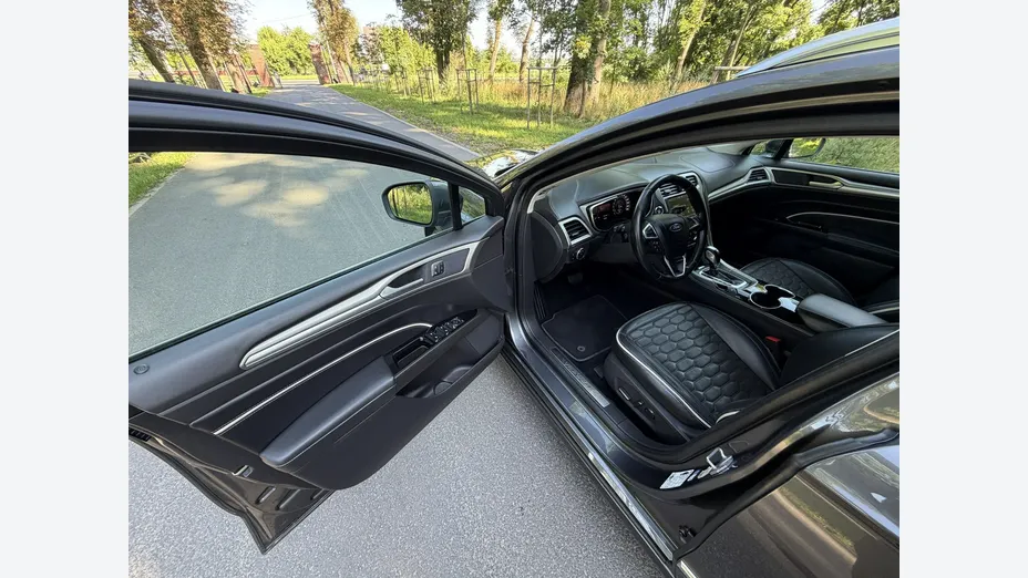 FORD Mondeo -