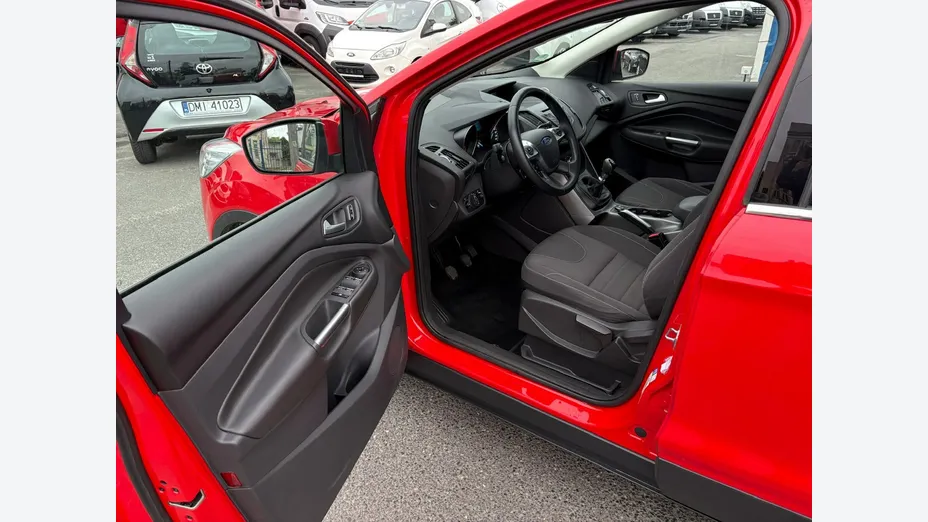 FORD Kuga -